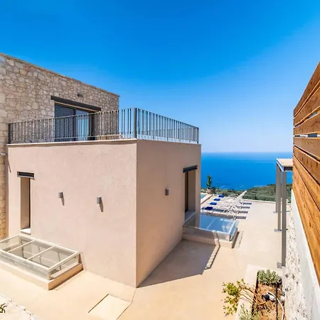 Βίλα Orion Τσουκαλάδες